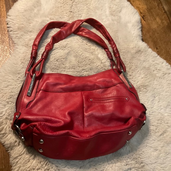 B. Makowsky Shoulder Purse Bag Red Leather Zipper Details Magnetic Closure Women - Picture 7 of 12